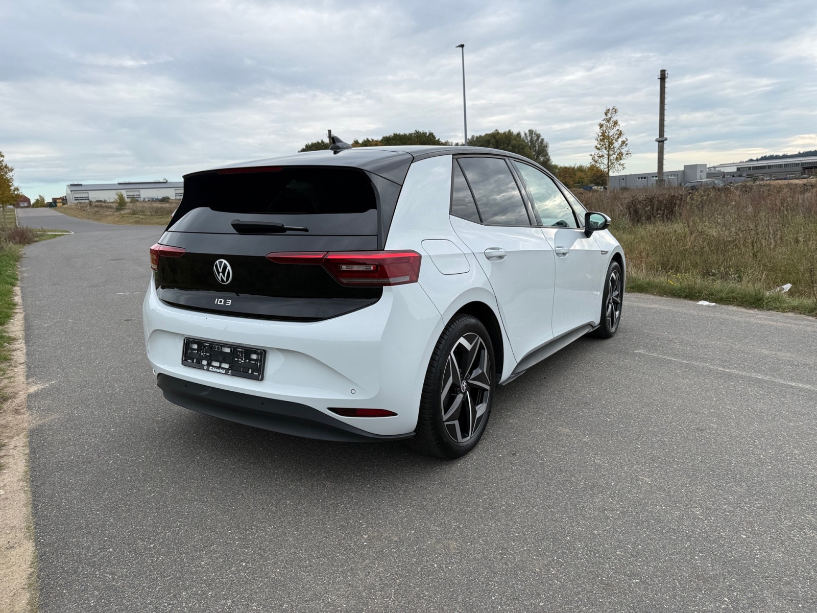 VW ID.3 Pro Business SHZ KAMERA NAVI ACC MATRIX-LED – viertes Bild des Fahrzeugs