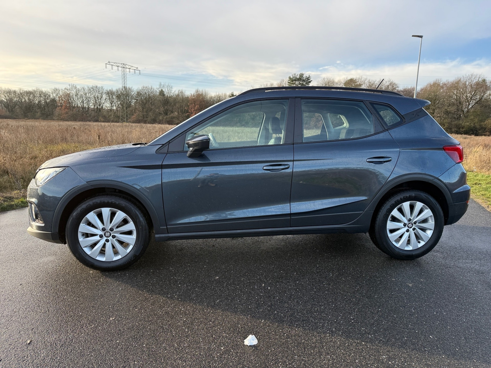 SEAT Arona 1.0 TSI Style KLIMA NAVI – drittes Bild des Fahrzeugs