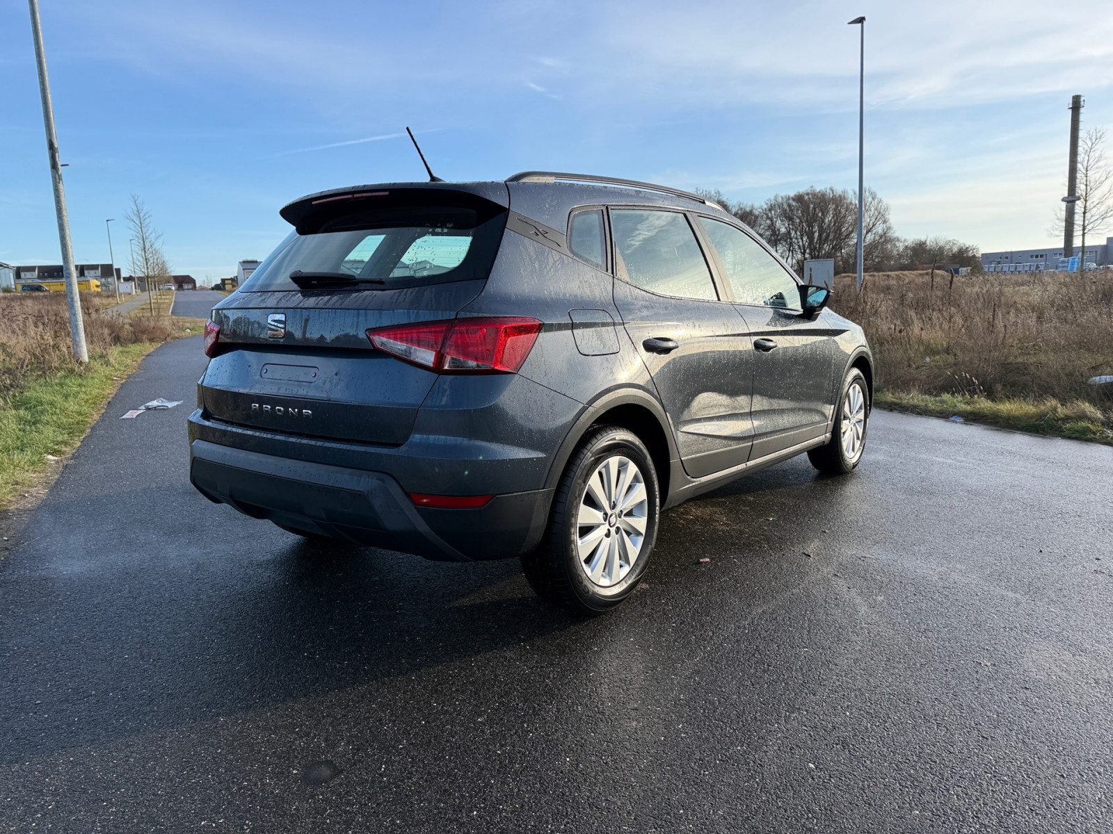 SEAT Arona 1.0 TSI Style KLIMA NAVI – viertes Bild des Fahrzeugs