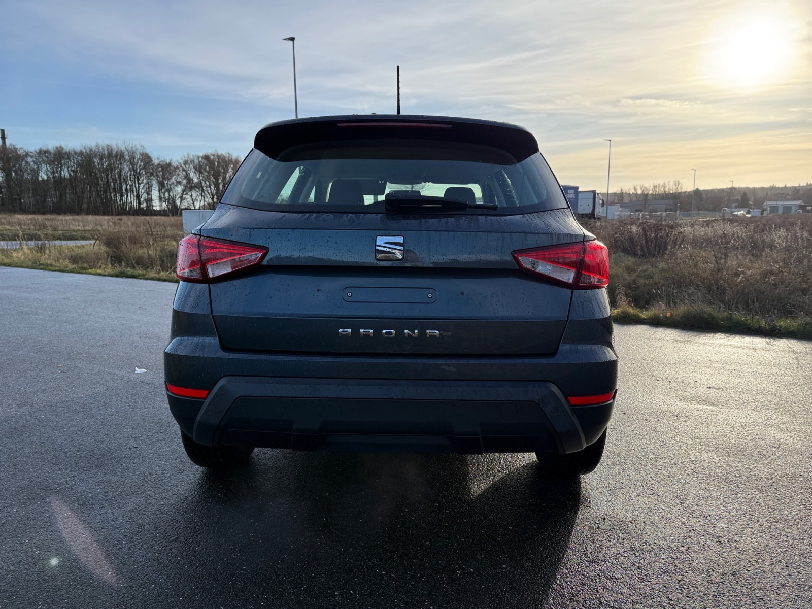 SEAT Arona 1.0 TSI Style KLIMA NAVI – fünftes Bild des Fahrzeugs
