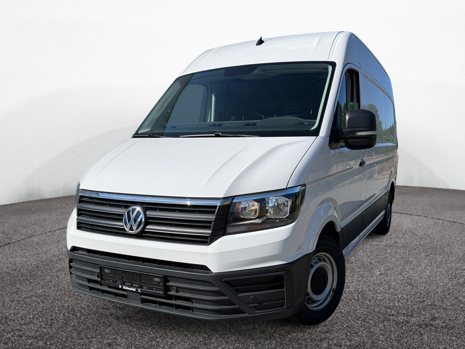 VW Crafter 35 2.0 TDI L2H2 FWD – First picture of the vehicle