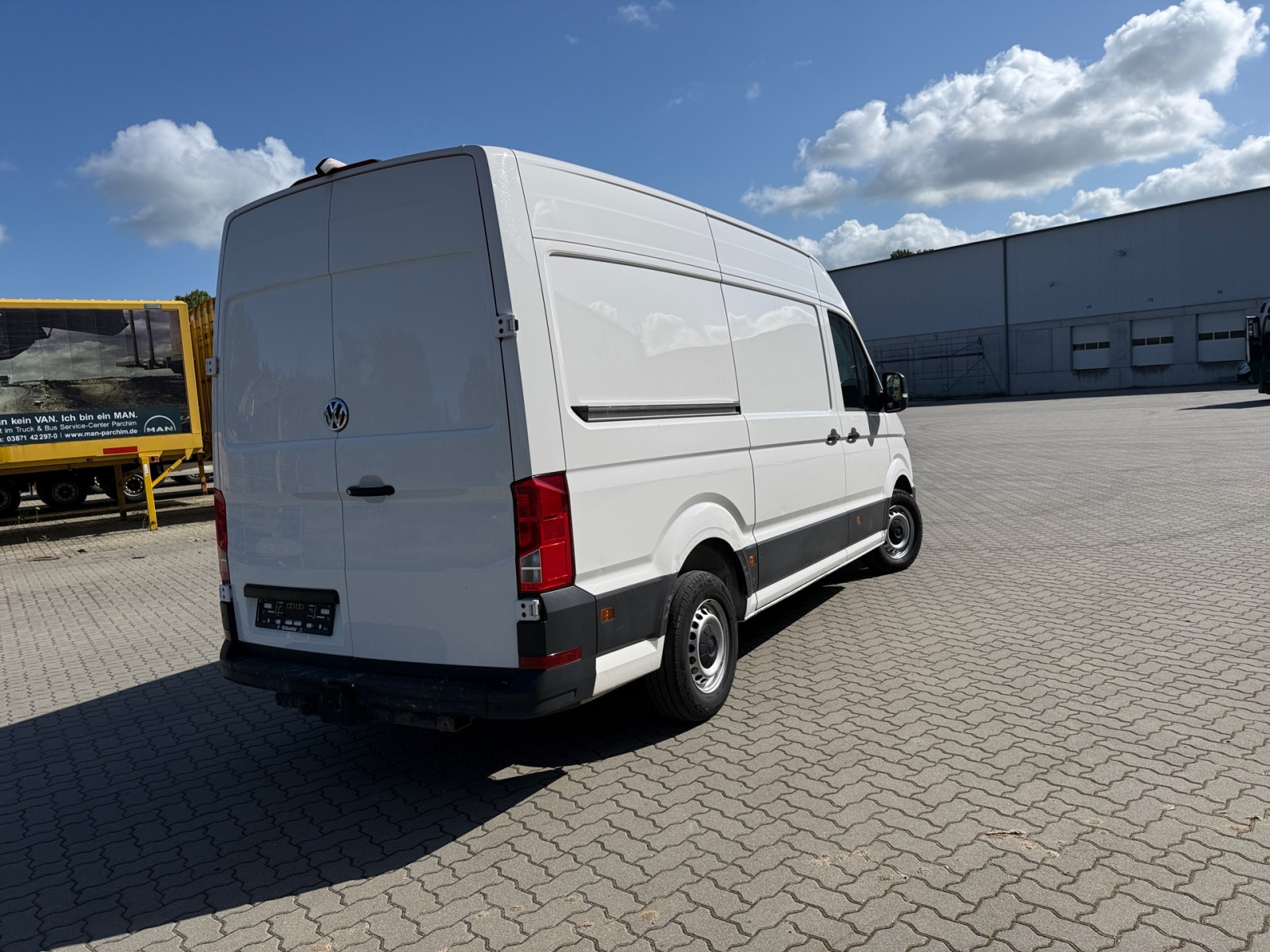 VW Crafter 35 2.0 TDI L2H2 FWD – viertes Bild des Fahrzeugs