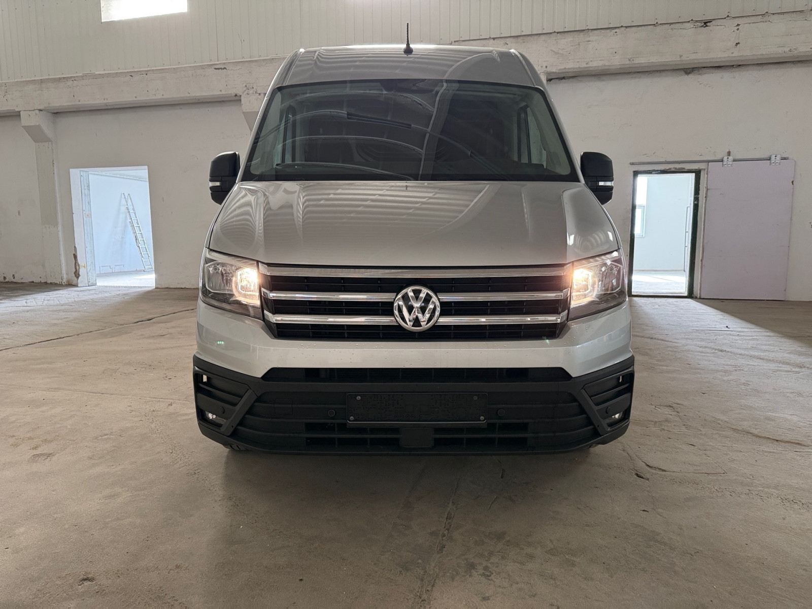 VW Crafter 35 2.0 TDI Trendline L2H2 FWD – zweites Bild des Fahrzeugs