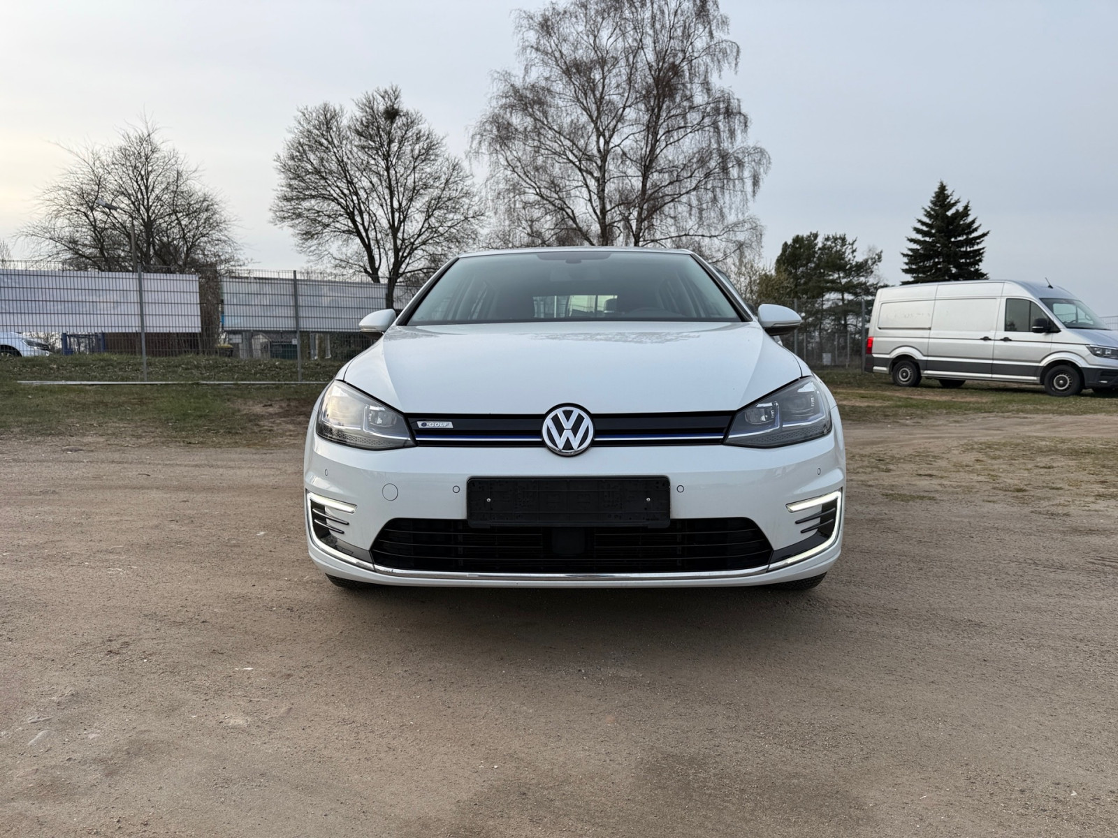 VW Golf VII e-Golf – zweites Bild des Fahrzeugs
