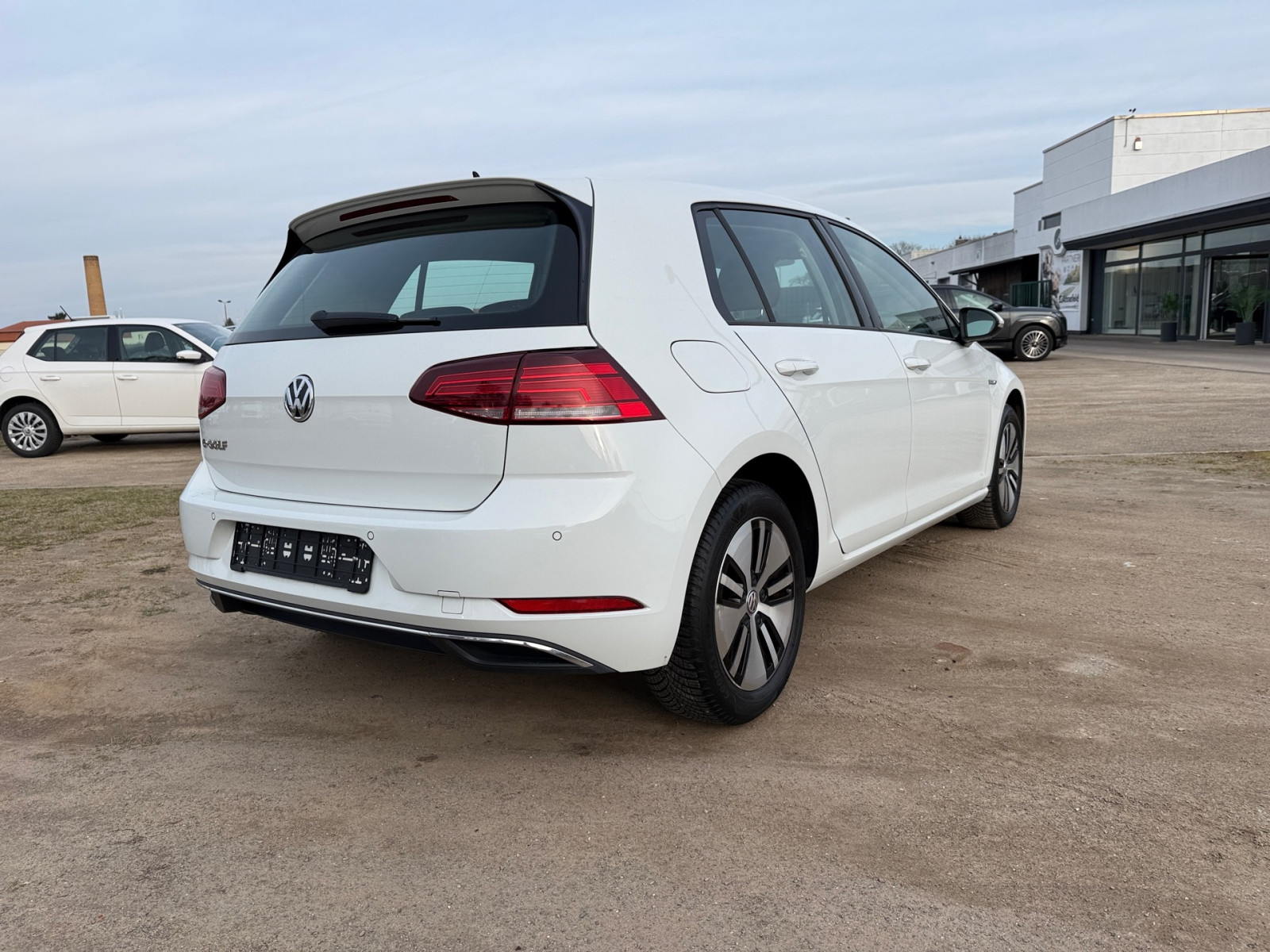 VW Golf VII e-Golf – viertes Bild des Fahrzeugs